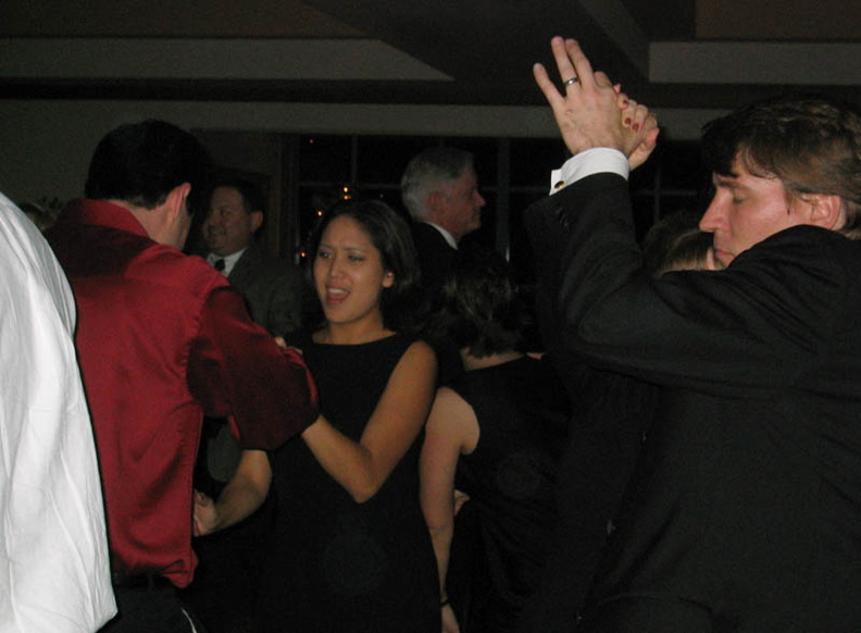 Everyone shaking their groove thang. 120_2064_IMG.jpg