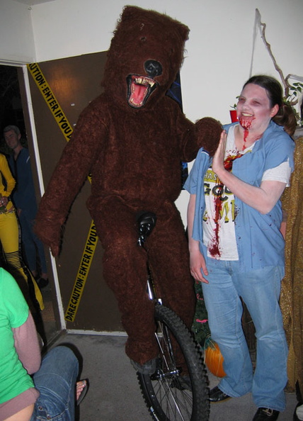 Circus bear: What, you'll eat the bearded lady's brains but you won't even nibble on my neck? Fuckin' elitist zombies. 33_G.jpg