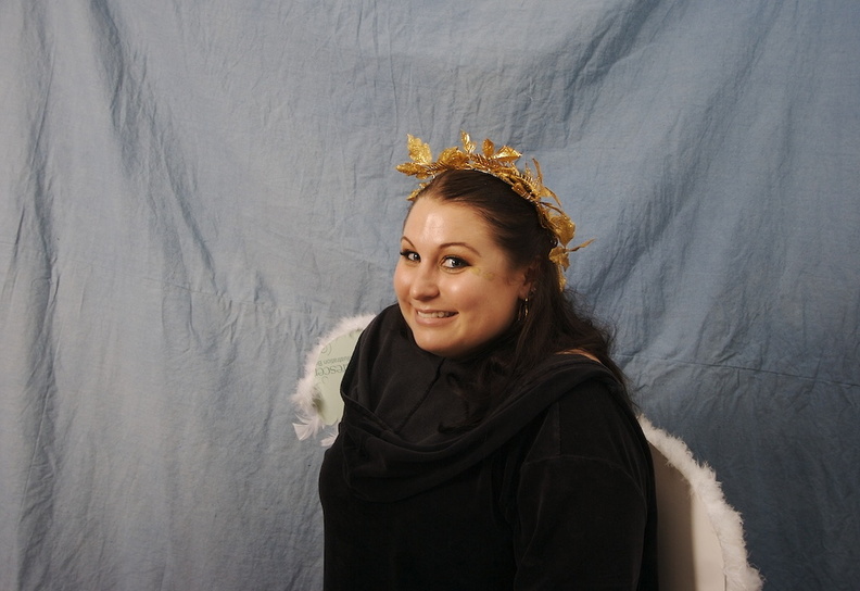Only later did Christine discover that the wreath was made of poison oak. aan.jpg