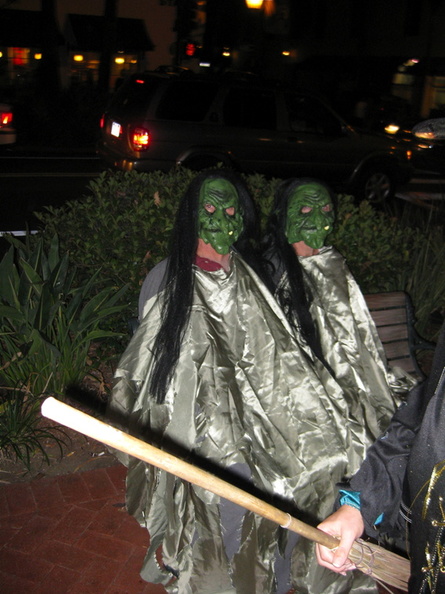 These two sat covered in their bbq tarp, staring at people the whole night. So I captured their souls with my camera. Ha! halloween0949.jpg